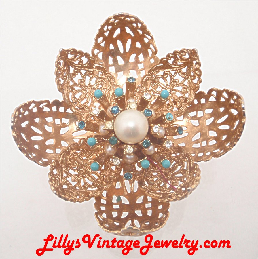 Lilly's Vintage Jewelry Brooches, Clips, Pins